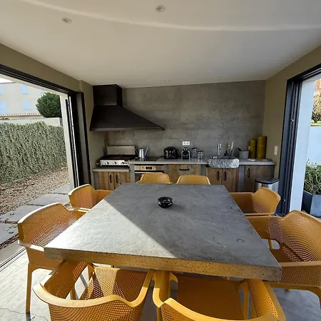 Appartamento Studio équipé avec cuisine d été et piscine privée Casanova